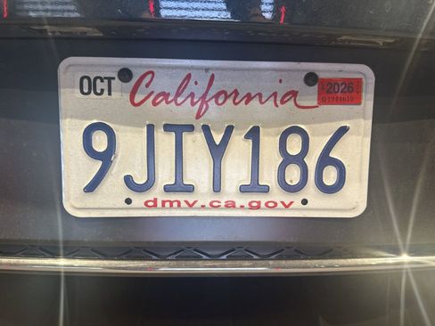 Used 2023 Genesis G70 2.0T image 10