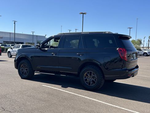 Certified 2025 Ford Expedition Tremor AWD/4WD image 3