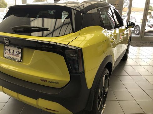 New 2026 Nissan Kicks SR w/ Cold Weather Package image 5