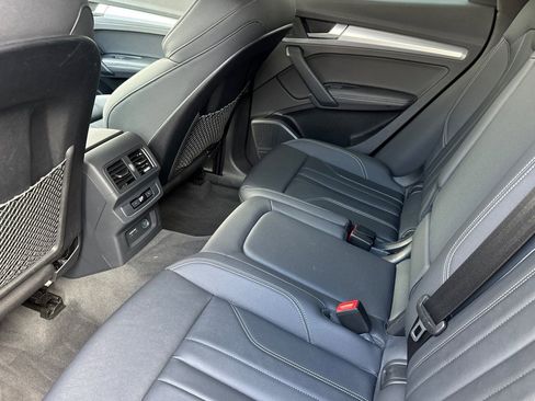 Used 2023 Audi Q5 2.0T Premium Plus w/ Premium Plus Package AWD/4WD image 12
