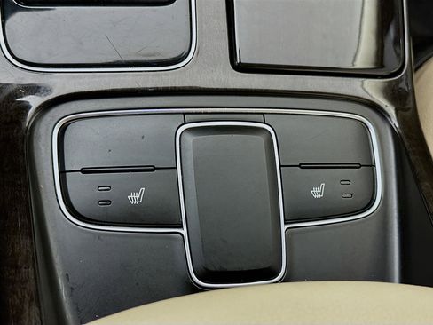 Used 2016 Kia Cadenza Base image 21