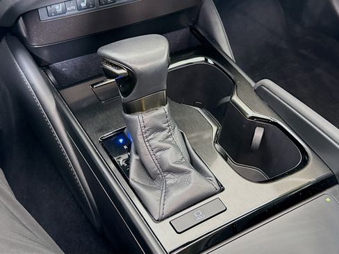 Used 2023 Lexus ES 350 w/ Premium Package image 18