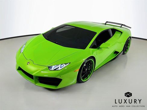 Used 2017 Lamborghini Huracan LP 580-2 RWD image 4