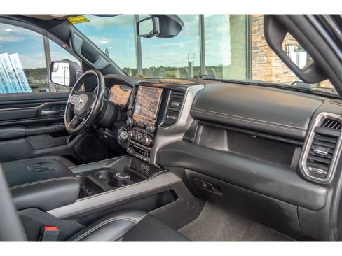 Used 2020 RAM 1500 Sport w/ Night Edition image 13
