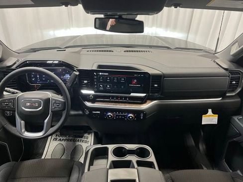 New 2026 GMC Sierra 2500 SLE w/ SLE Value Package; image 4