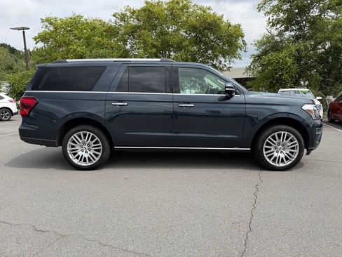 Used 2024 Ford Expedition Max Limited AWD/4WD image 8