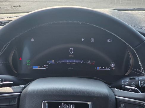 New 2026 Jeep Grand Cherokee L Limited AWD/4WD image 31