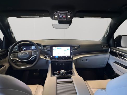New 2026 Jeep Grand Wagoneer L 4WD image 18