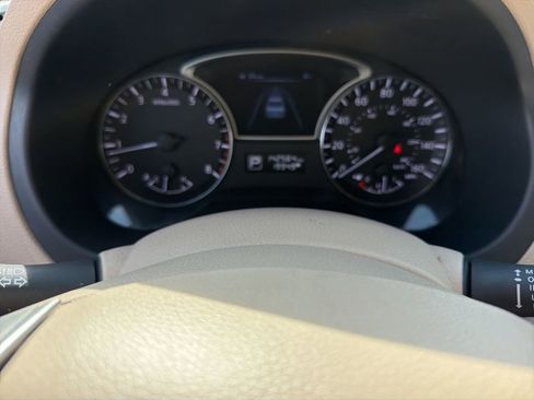 Used 2013 Nissan Altima 2.5 SV FWD image 30