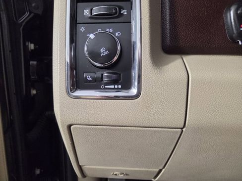 Used 2015 RAM 1500 Laramie w/ Convenience Group AWD/4WD image 21