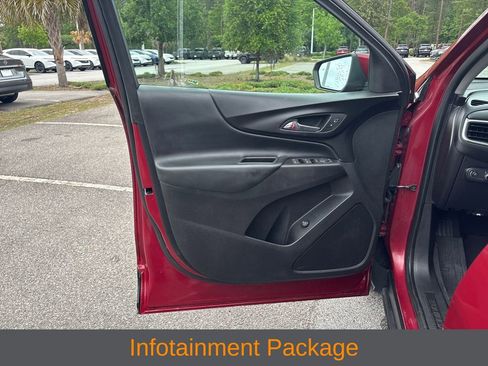 Used 2018 Chevrolet Equinox LT w/ Sun & Infotainment Package FWD image 6