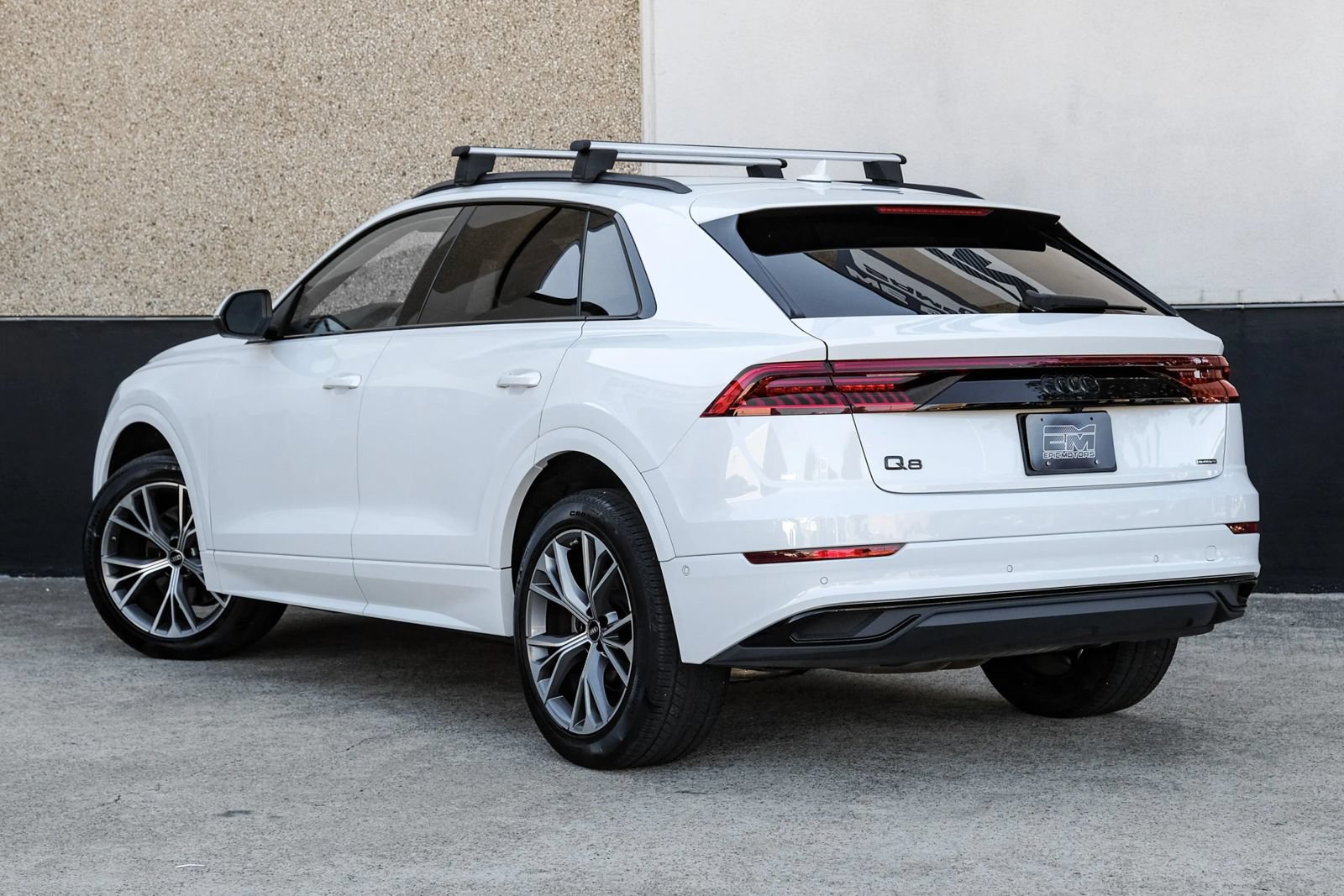 Used 2023 Audi Q8 Premium w/ Convenience Package AWD/4WD image 10
