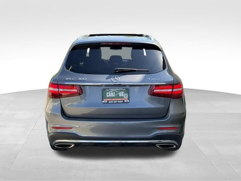Used 2019 Mercedes-Benz GLC 300 4MATIC image 6
