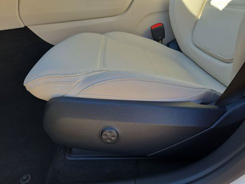 Certified 2026 Mercedes-Benz GLC 300 4MATIC image 17