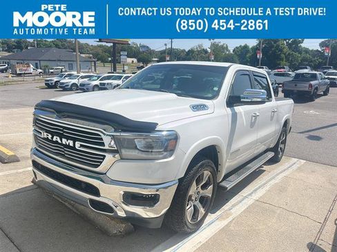 Used 2019 RAM 1500 Laramie AWD/4WD image 1