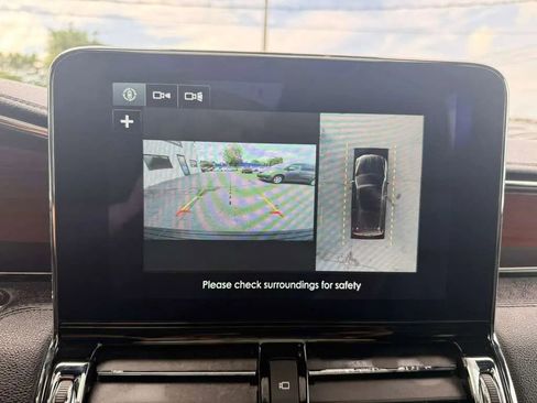 Used 2019 Lincoln Navigator Reserve AWD/4WD image 30
