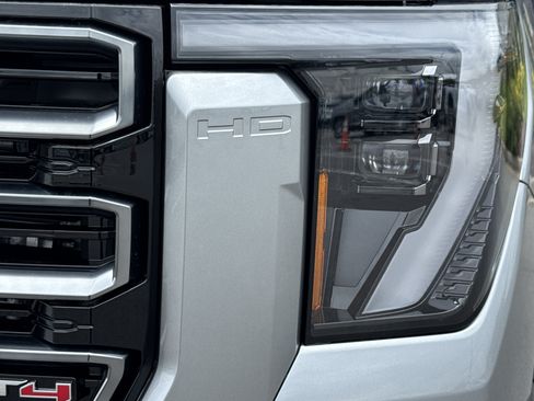 New 2026 GMC Sierra 2500 AT4 w/ AT4 Premium Plus Package AWD/4WD image 6
