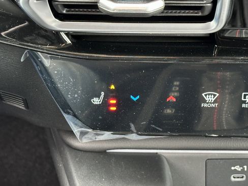 New 2026 Nissan Sentra SR w/ SR Premium Package FWD image 30