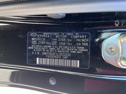 Used 2020 Hyundai Veloster 2.0 Premium image 11