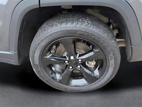 Used 2022 Jeep Grand Cherokee L Altitude image 7