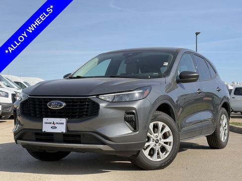 Certified 2025 Ford Escape Active image 2