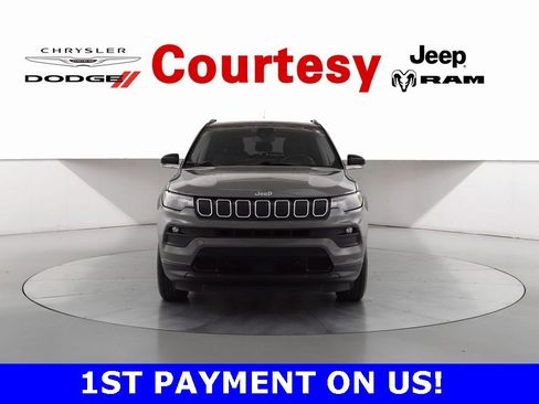 Certified 2022 Jeep Compass Limited image 10