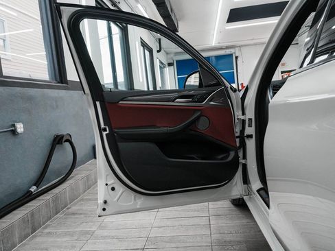 Used 2023 BMW X3 M40i w/ Premium Package image 10