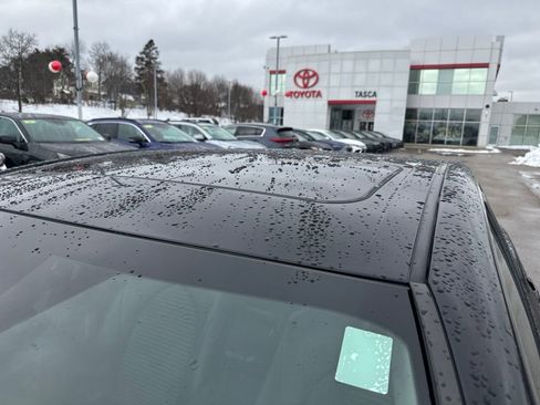 Used 2023 Toyota Camry SE image 43