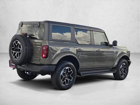 New 2025 Ford Bronco Outer Banks image 2