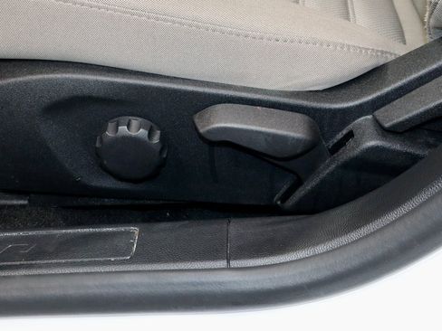 Used 2018 Ford Fusion S image 24