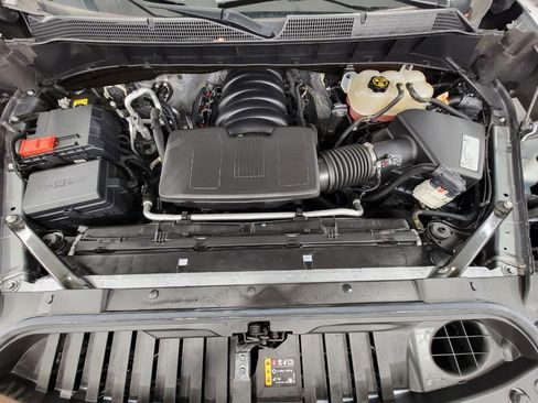 Certified 2020 Chevrolet Silverado 1500 Custom w/ Custom Convenience Package AWD/4WD image 8