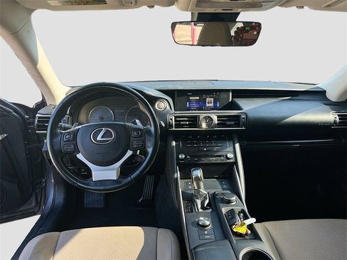 Used 2017 Lexus IS 200t image 22