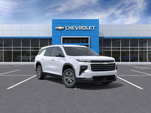 New 2026 Chevrolet Traverse LT FWD image 1