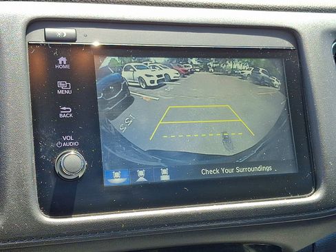 Used 2019 Honda HR-V Touring image 19