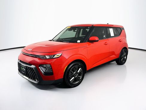 Used 2022 Kia Soul EX FWD image 3
