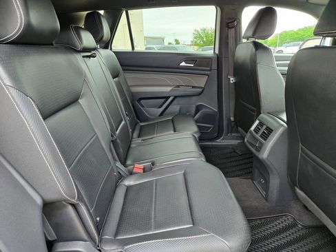 Used 2022 Volkswagen Atlas Cross Sport SEL AWD/4WD image 24