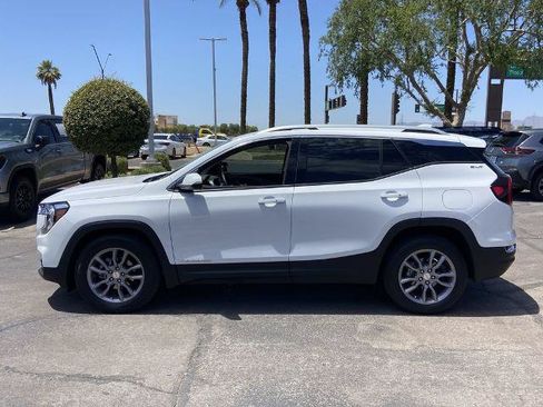 Used 2023 GMC Terrain SLT FWD image 4