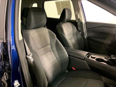 Used 2025 Nissan Rogue SV AWD/4WD image 7