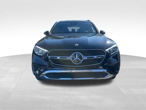 Used 2025 Mercedes-Benz GLC 300 4MATIC image 10