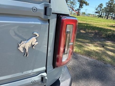Used 2023 Ford Bronco Outer Banks AWD/4WD image 15