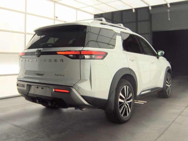 Certified 2025 Nissan Pathfinder Platinum w/ Cargo Package FWD image 10