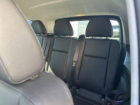 Used 2023 Mercedes-Benz Metris Passenger image 4
