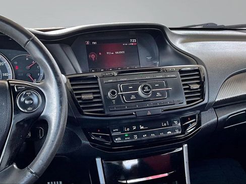 Used 2016 Honda Accord Sport image 9
