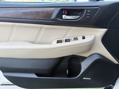 Used 2019 Subaru Outback 2.5i Limited w/ Popular Package #2 AWD/4WD image 30