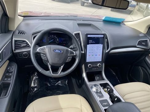 Used 2023 Ford Edge SEL w/ Convenience Package image 17