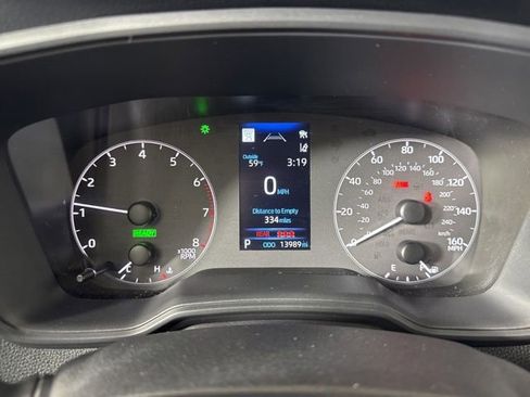 Used 2025 Toyota Corolla Cross AWD Hybrid image 18