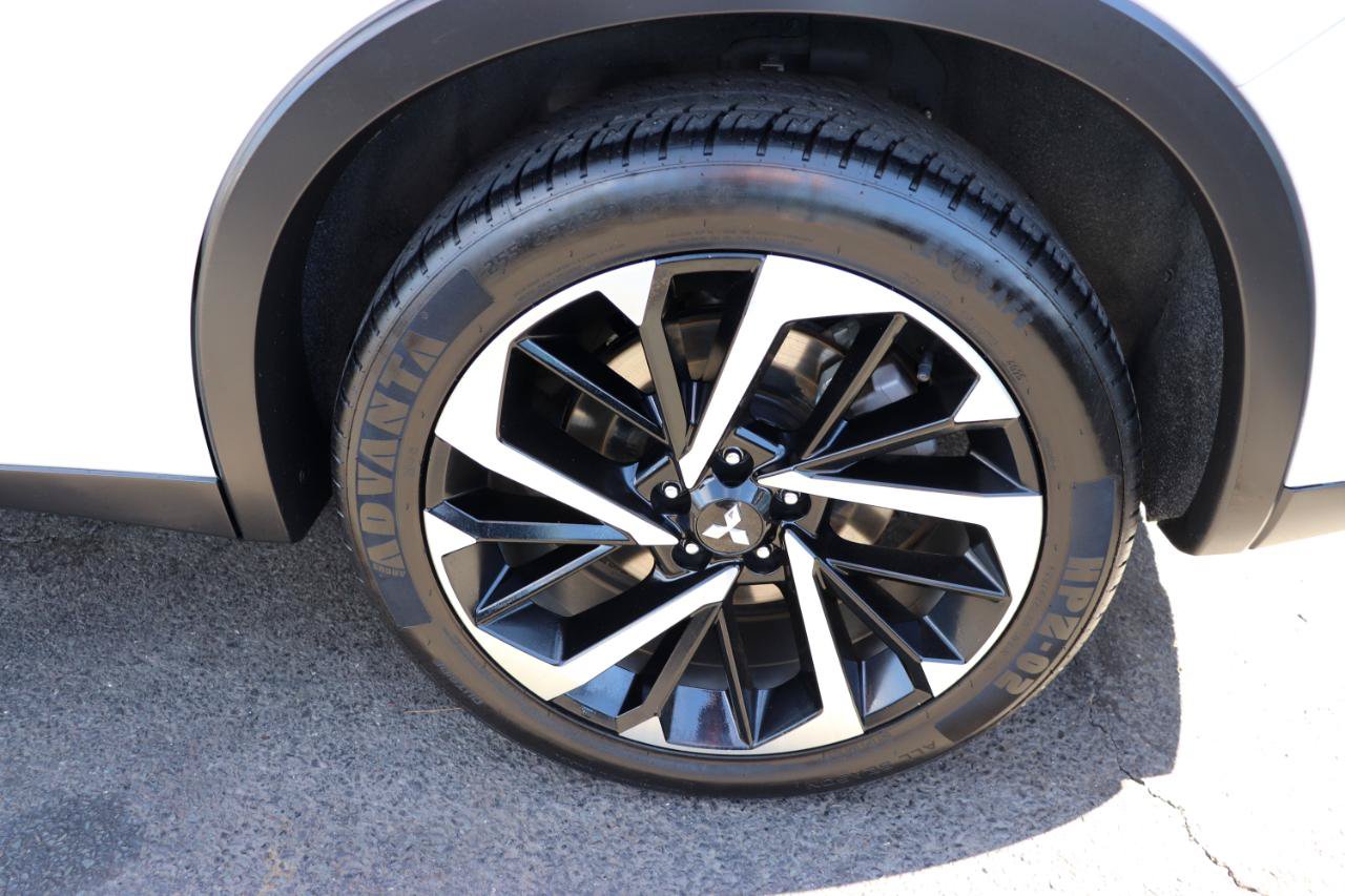 Used 2024 Mitsubishi Outlander FWD image 61