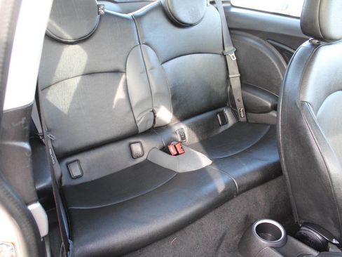 Used 2008 MINI Cooper Hardtop image 6