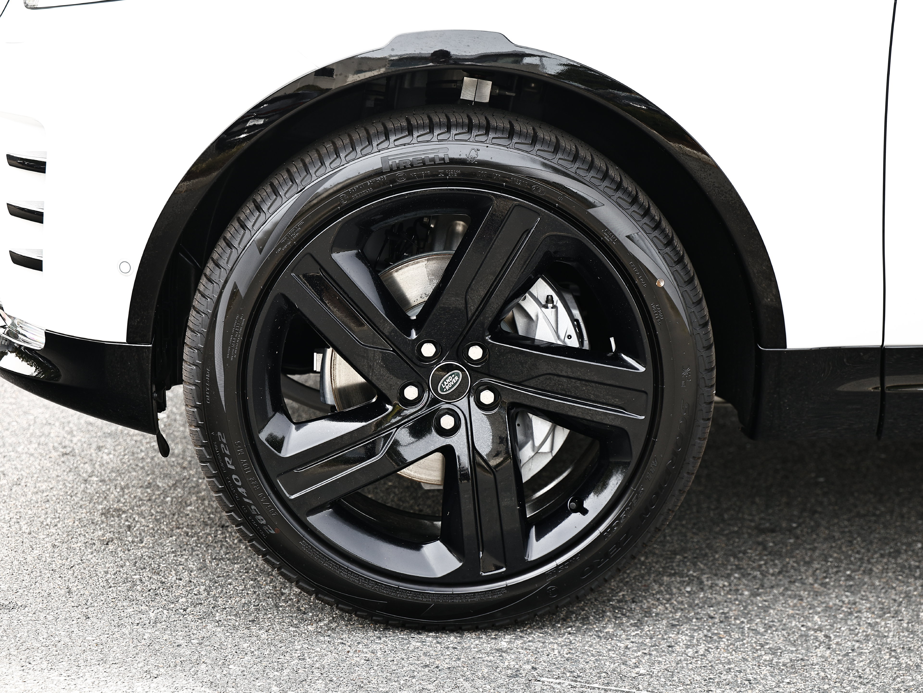 New 2026 Land Rover Discovery Dynamic SE AWD/4WD image 5