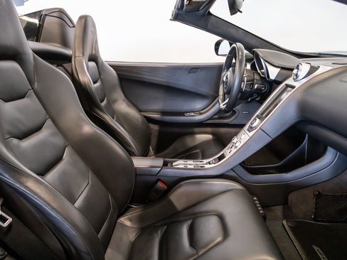 Used 2013 McLaren MP4-12C Spider RWD image 36